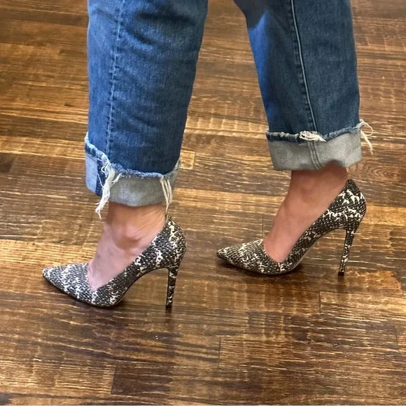 Alice + Olivia Monochrome Patterned Heels - Picture 5 of 10